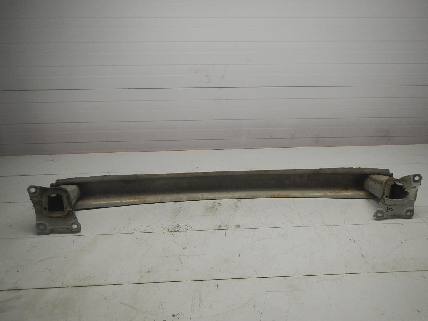 Усилитель заднего бампера