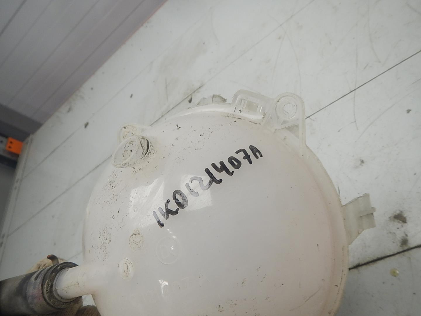 Бачок расширительный