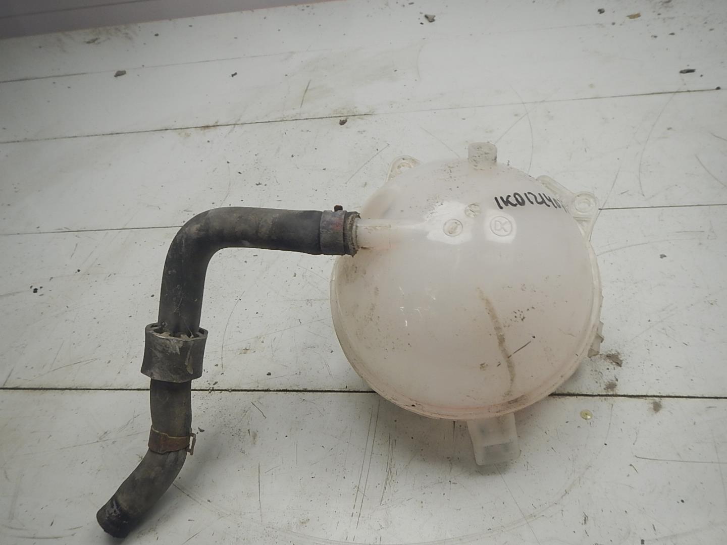 Бачок расширительный