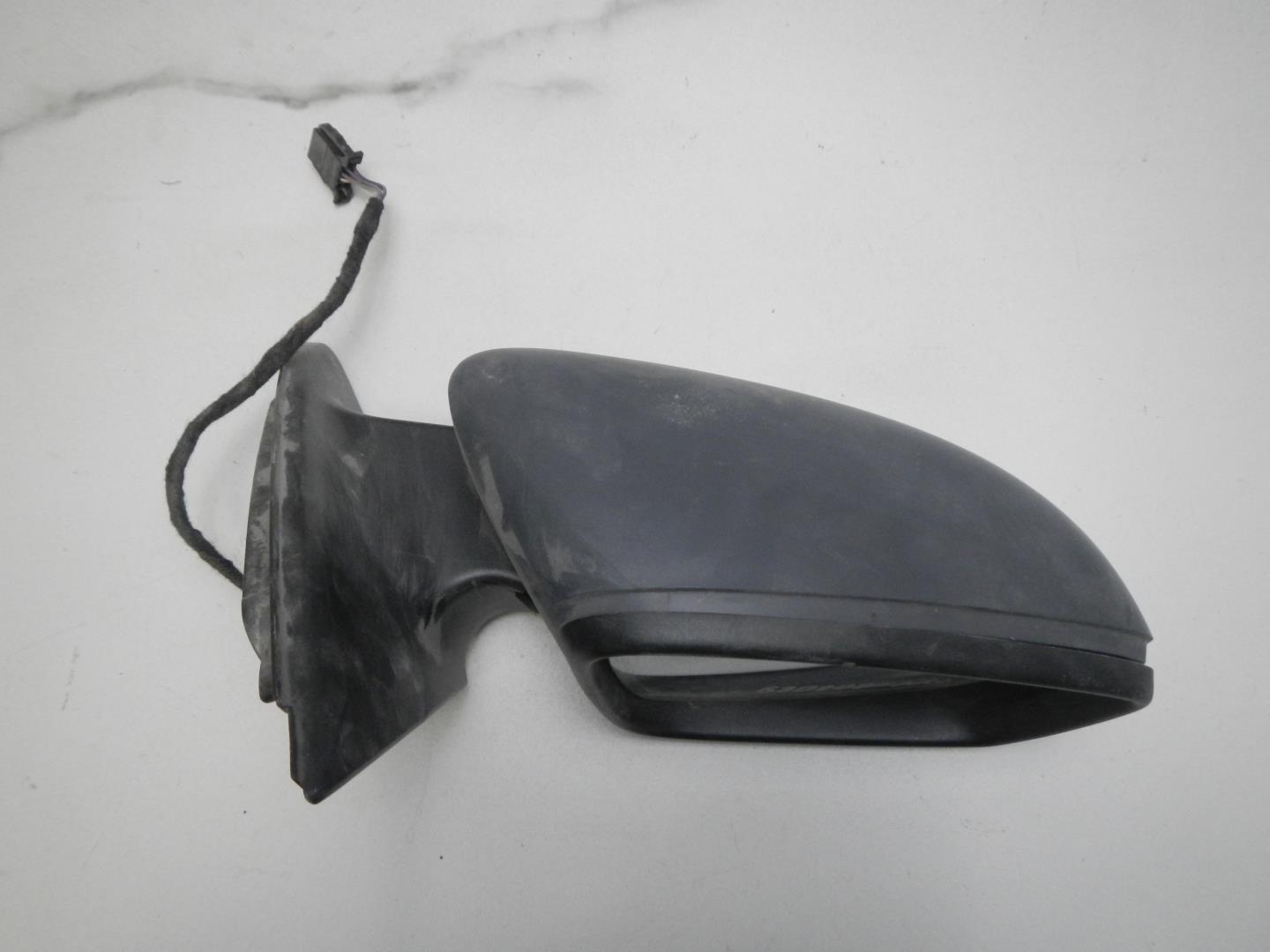 Зеркало правое электрическое