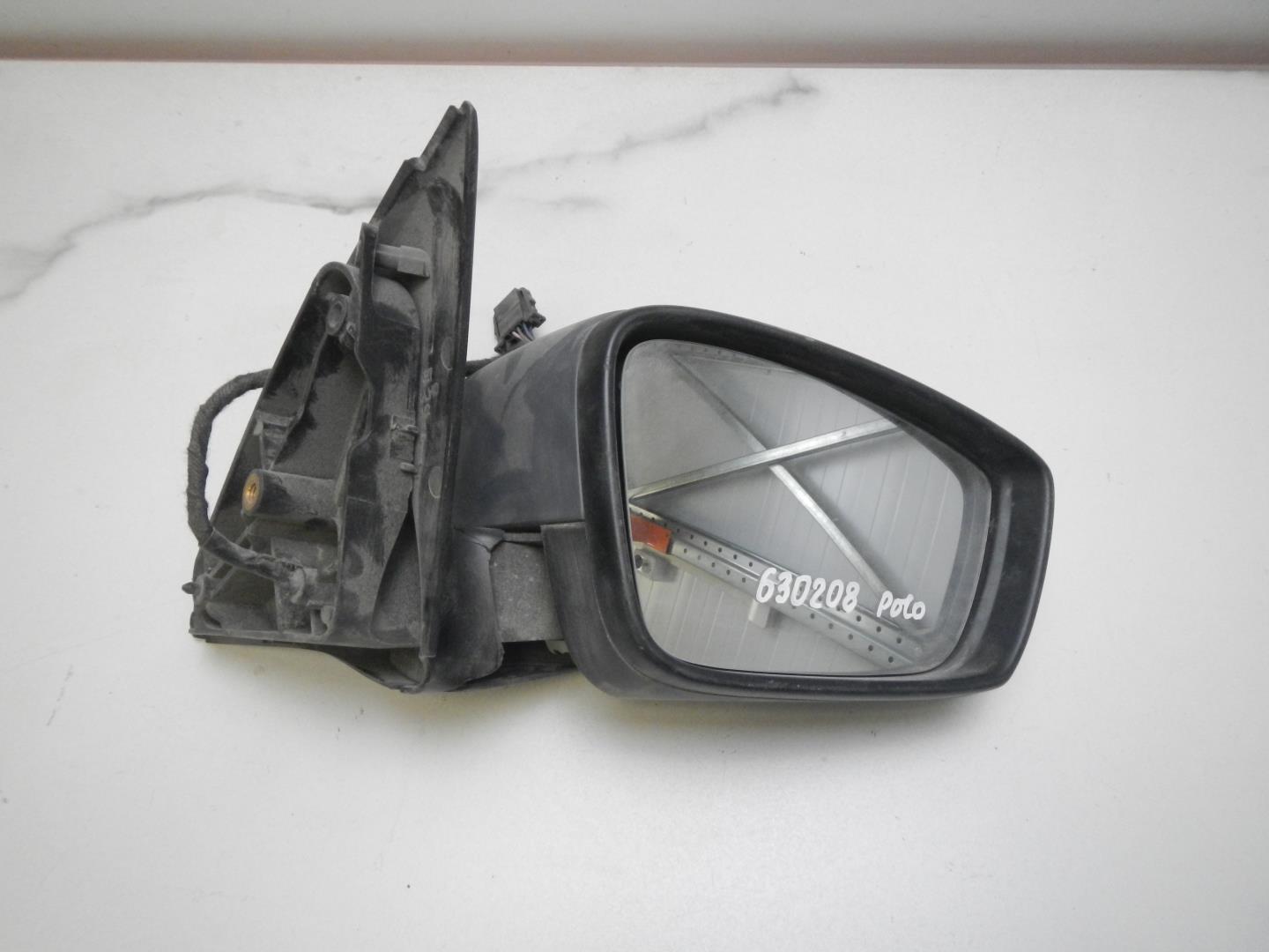 Зеркало правое электрическое