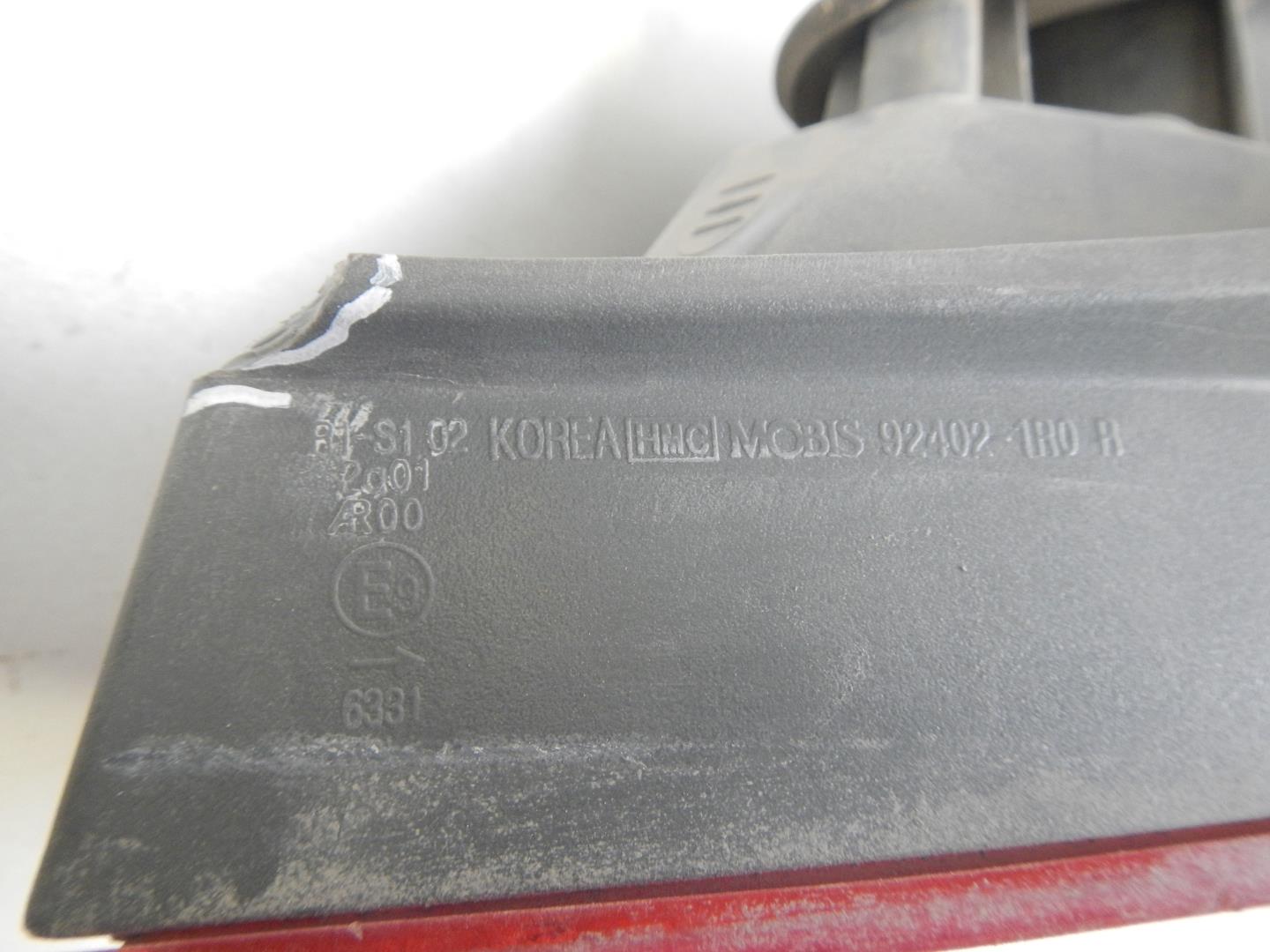 Фонарь задний правый