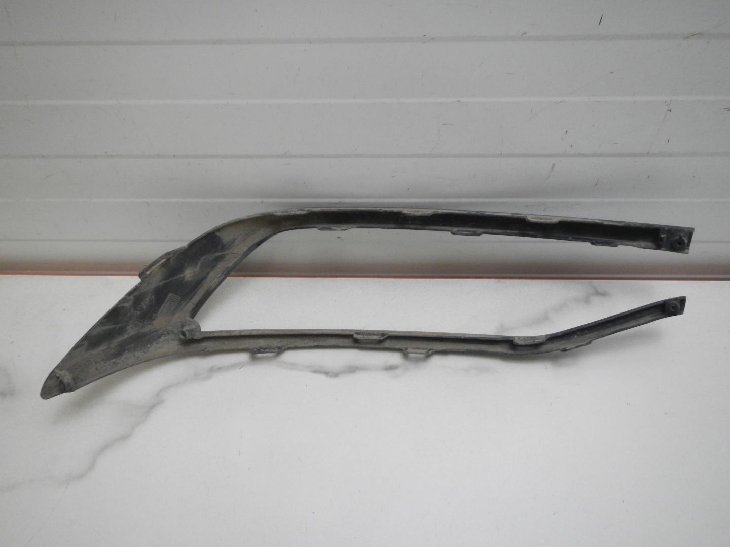 Накладка заднего бампера правая