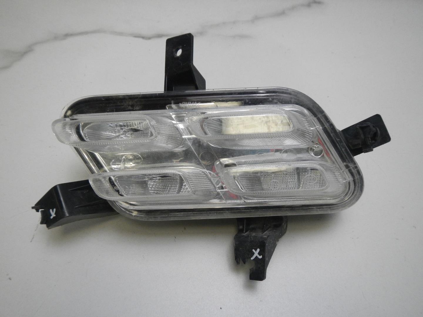 Фара дневного света левая (ходовые огни)