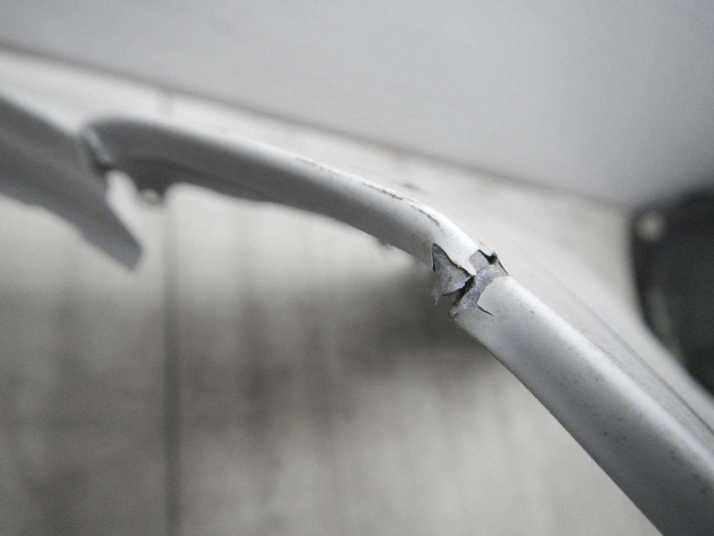 Крыло переднее левое