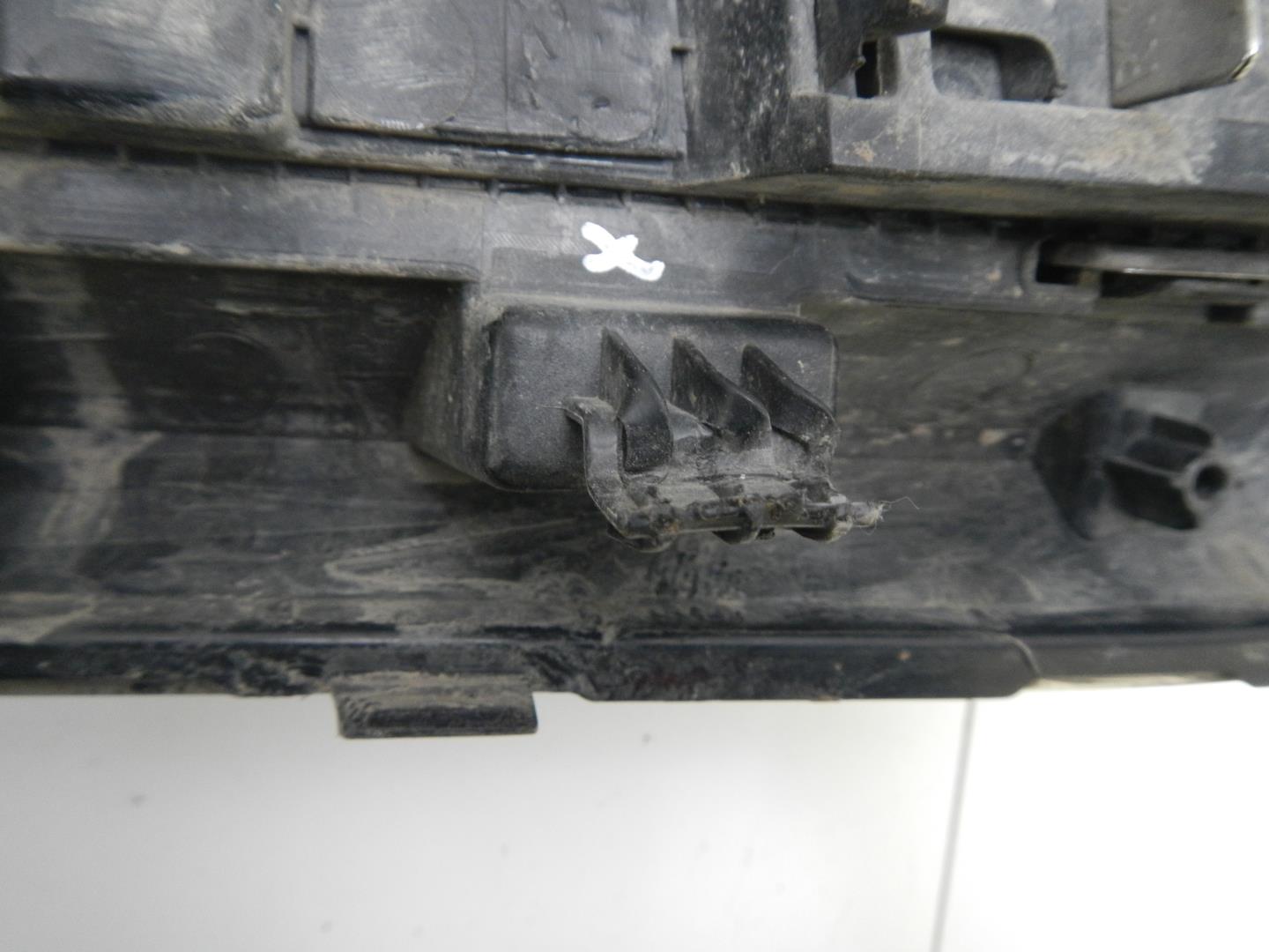 Решетка радиатора