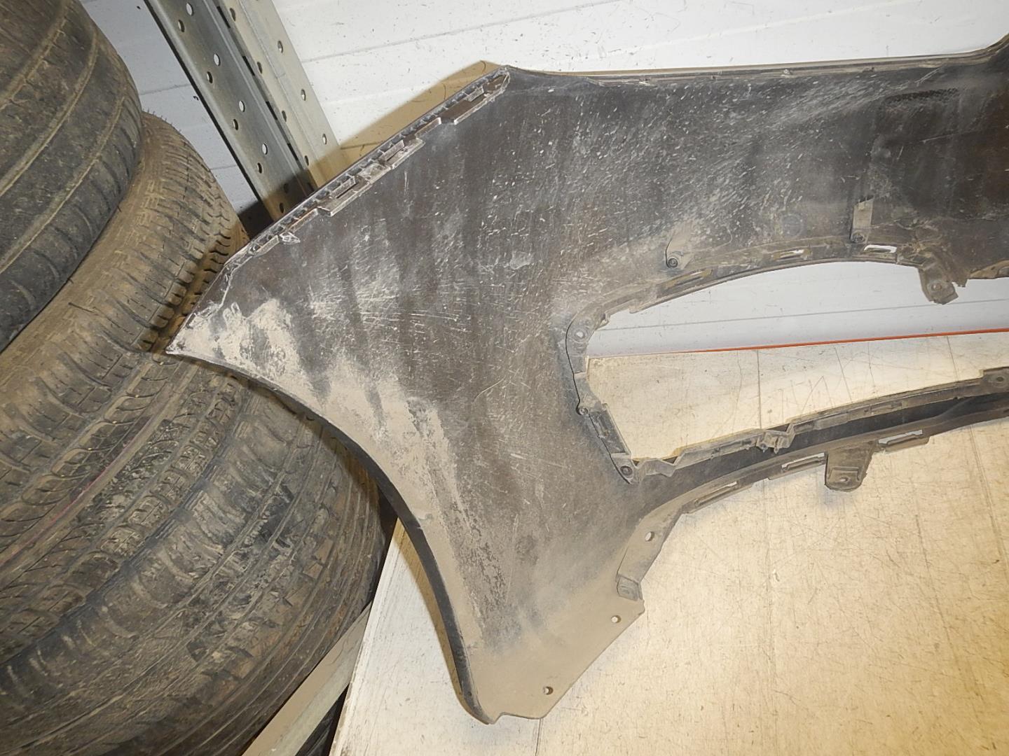 Бампер передний