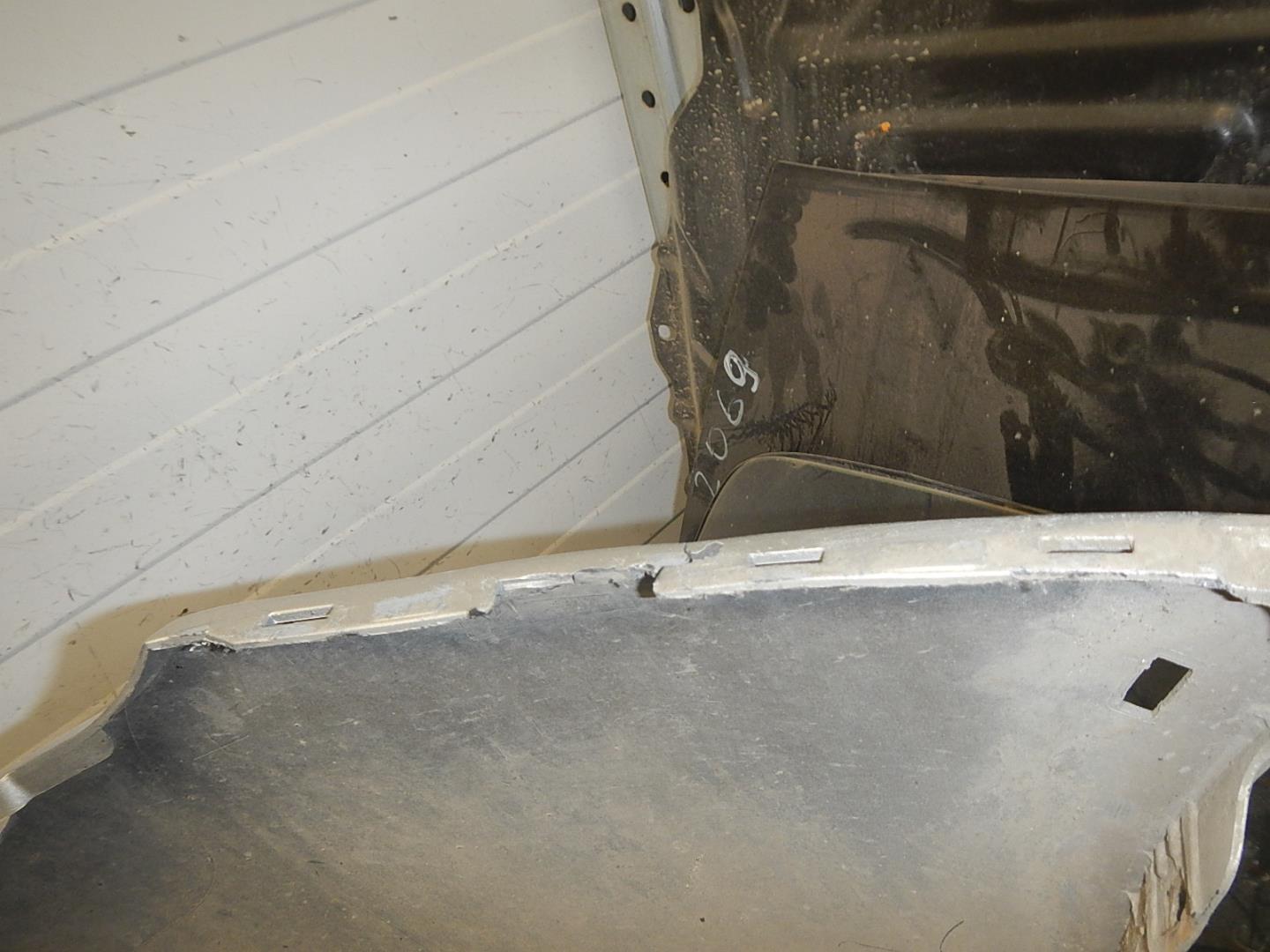 Бампер передний