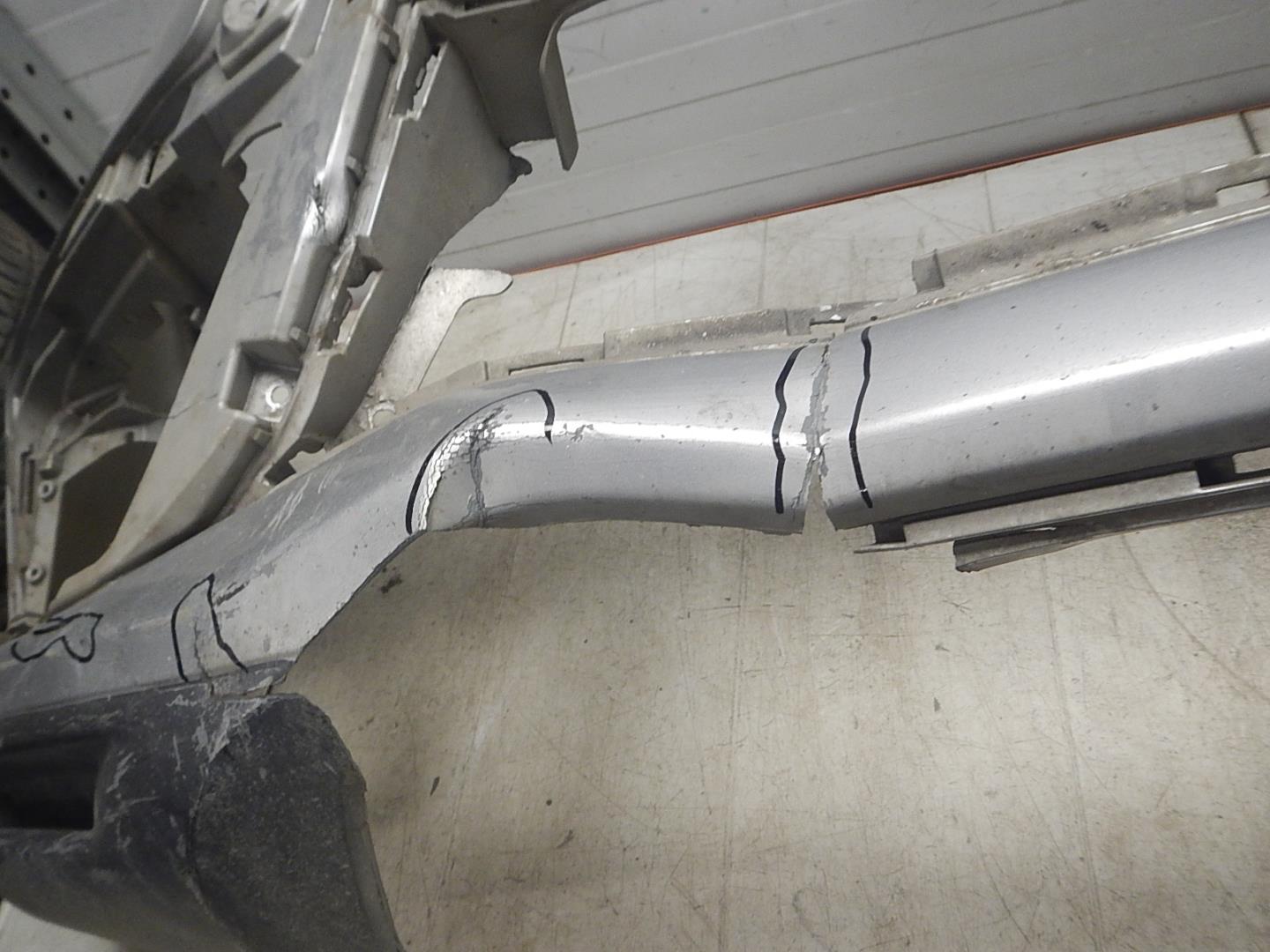 Бампер передний