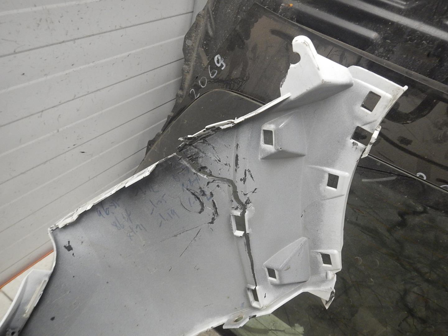 Бампер передний