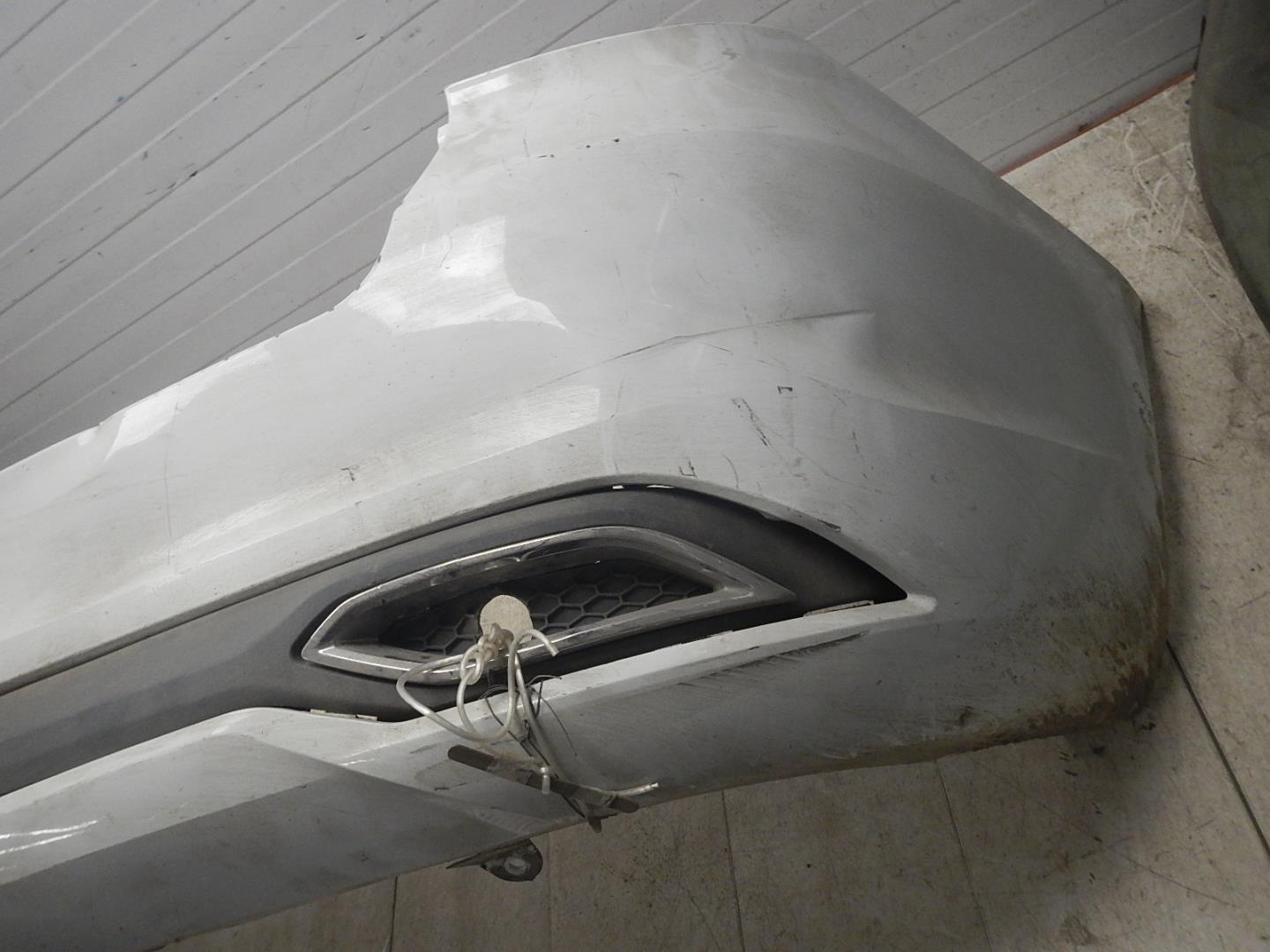 Бампер задний