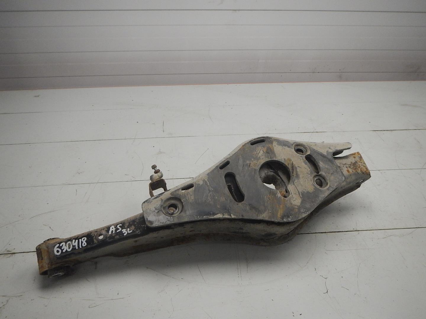 Рычаг задний нижний левый