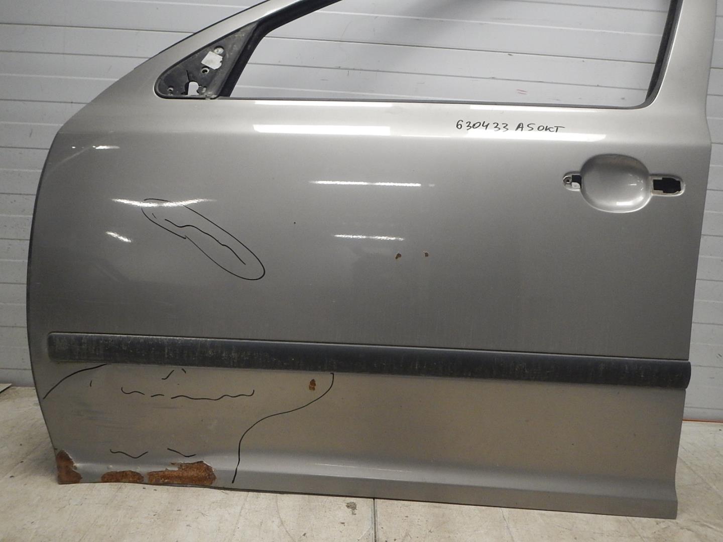 Дверь передняя левая
