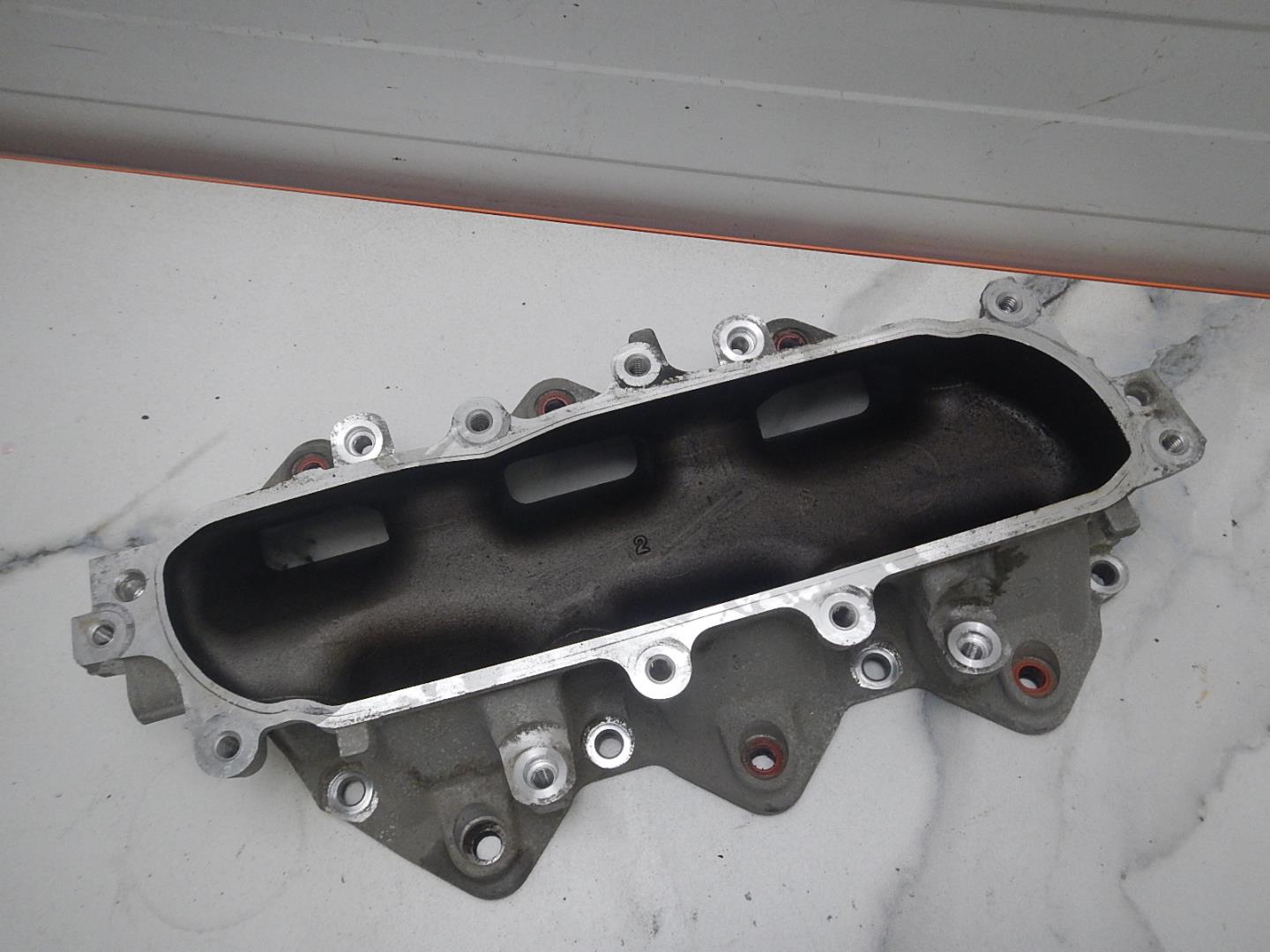 Коллектор впускной