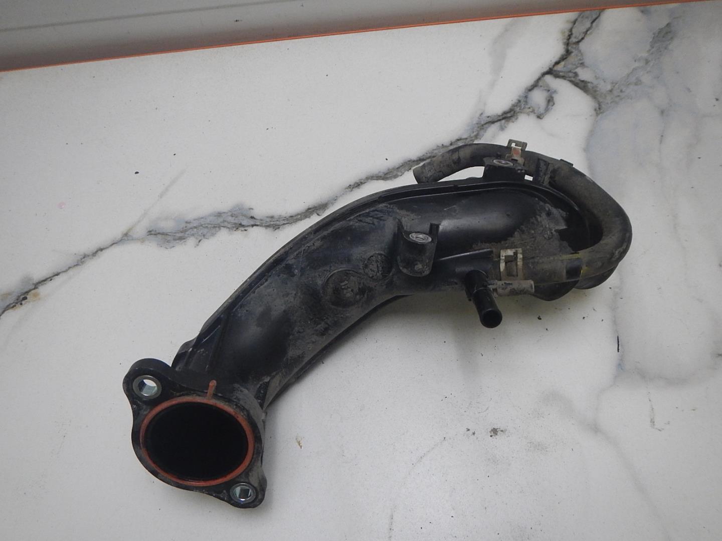 Патрубок интеркулера