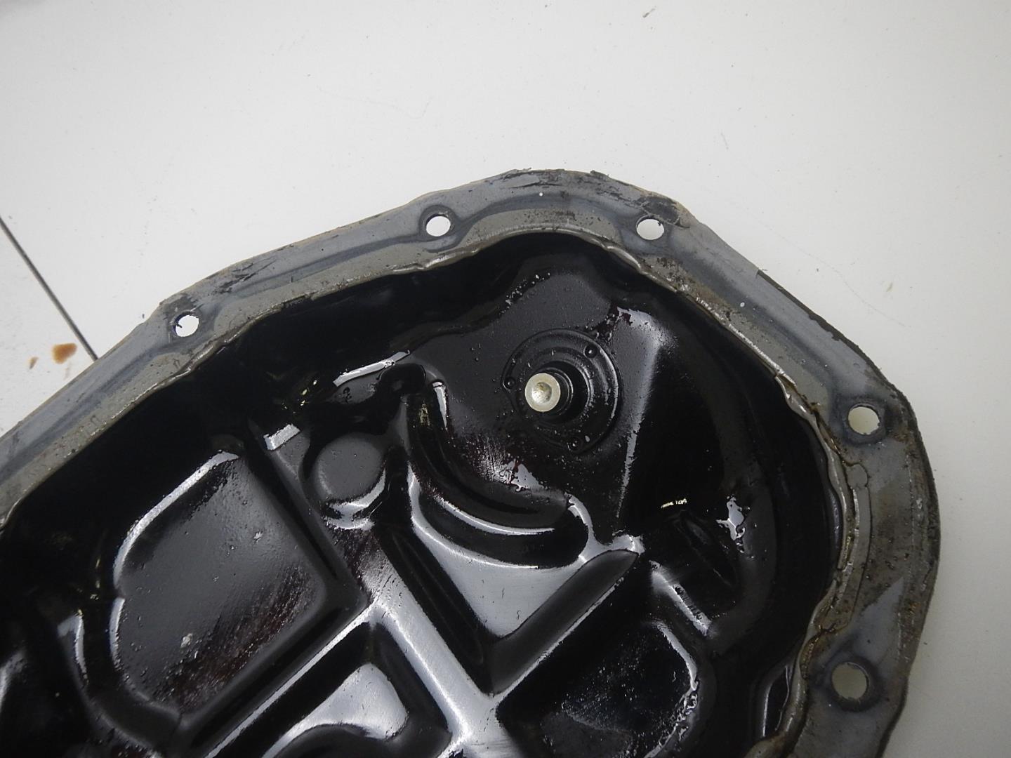 Поддон масляный двигателя (картер)