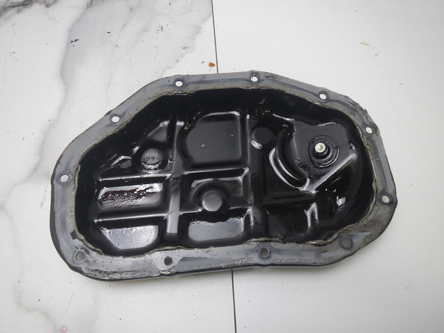 Поддон масляный двигателя (картер)