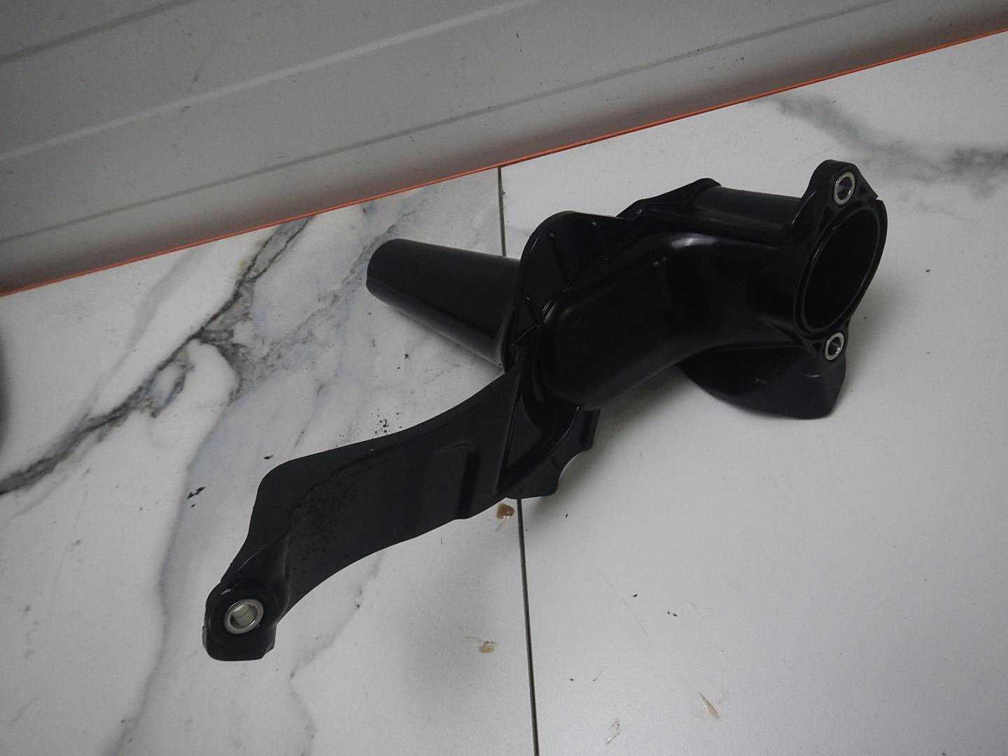 Маслозаборник