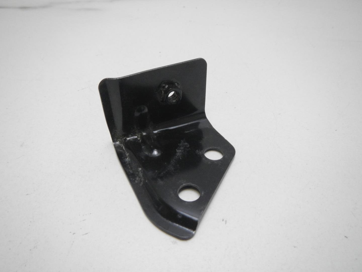 Кронштейн крепления крыла