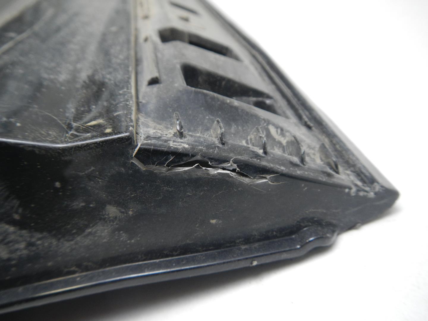 Молдинг задней правой двери