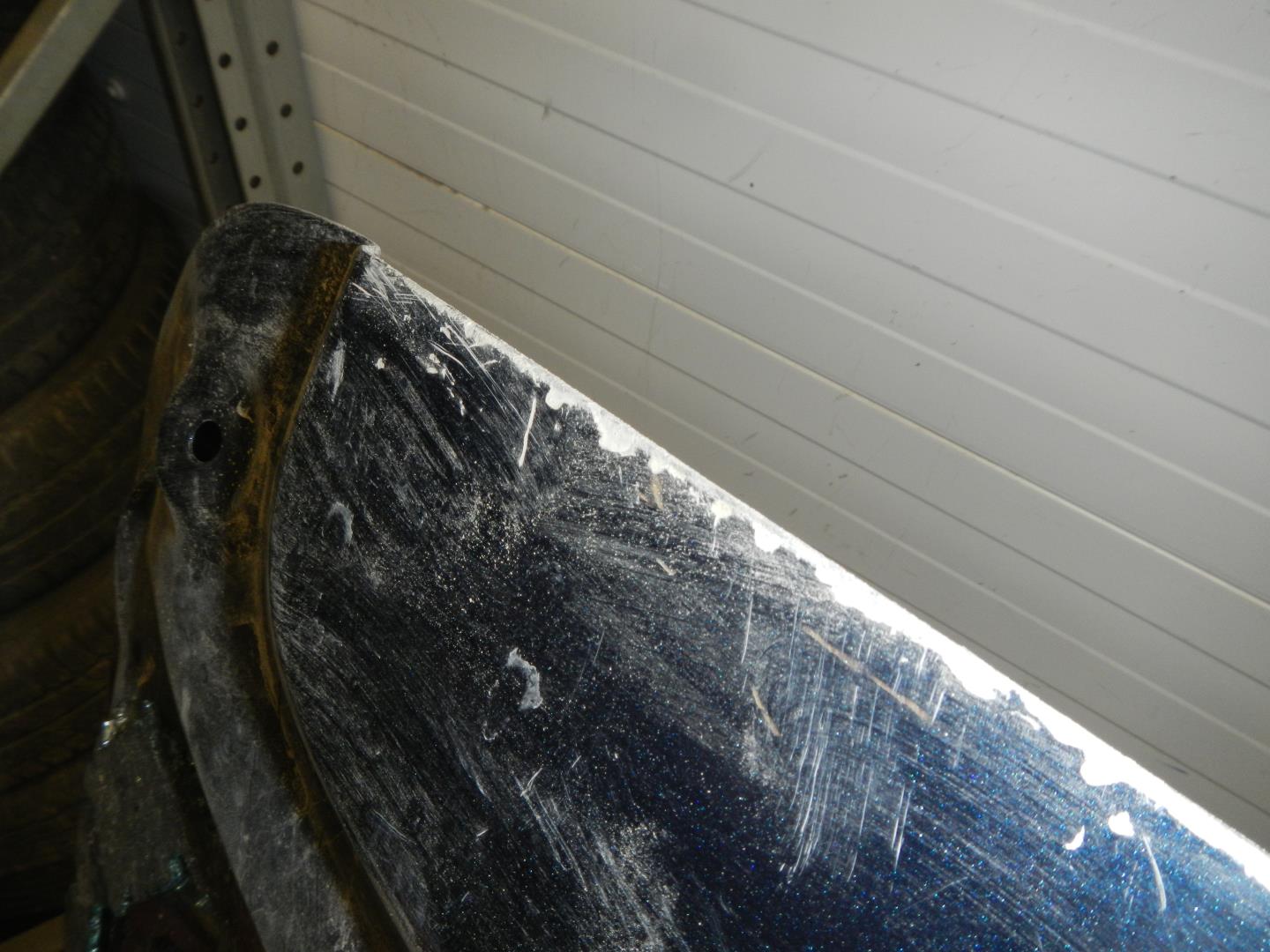 Дверь багажника