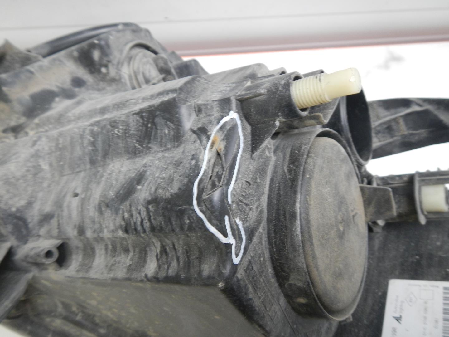 Фара правая