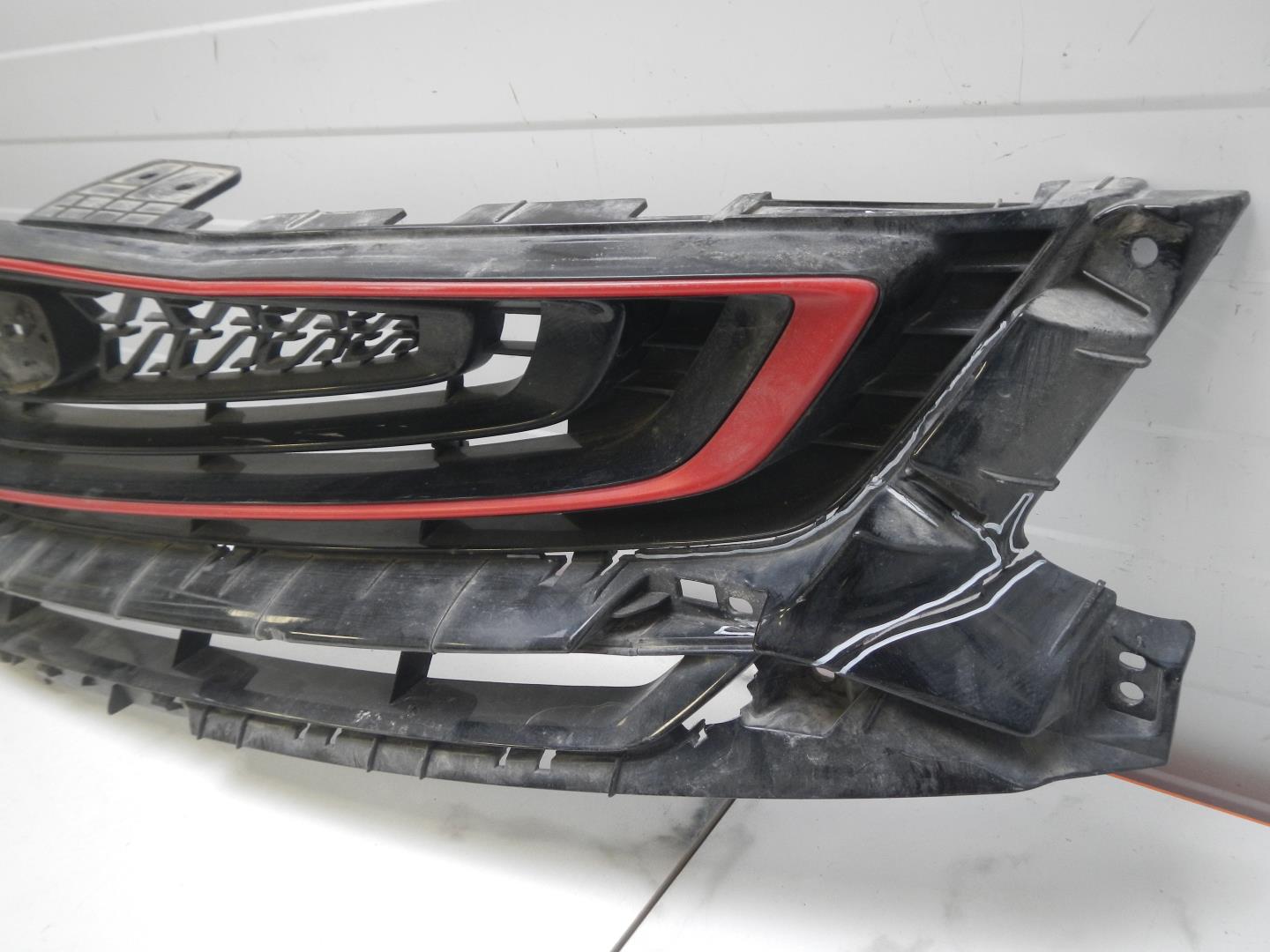 Решетка радиатора