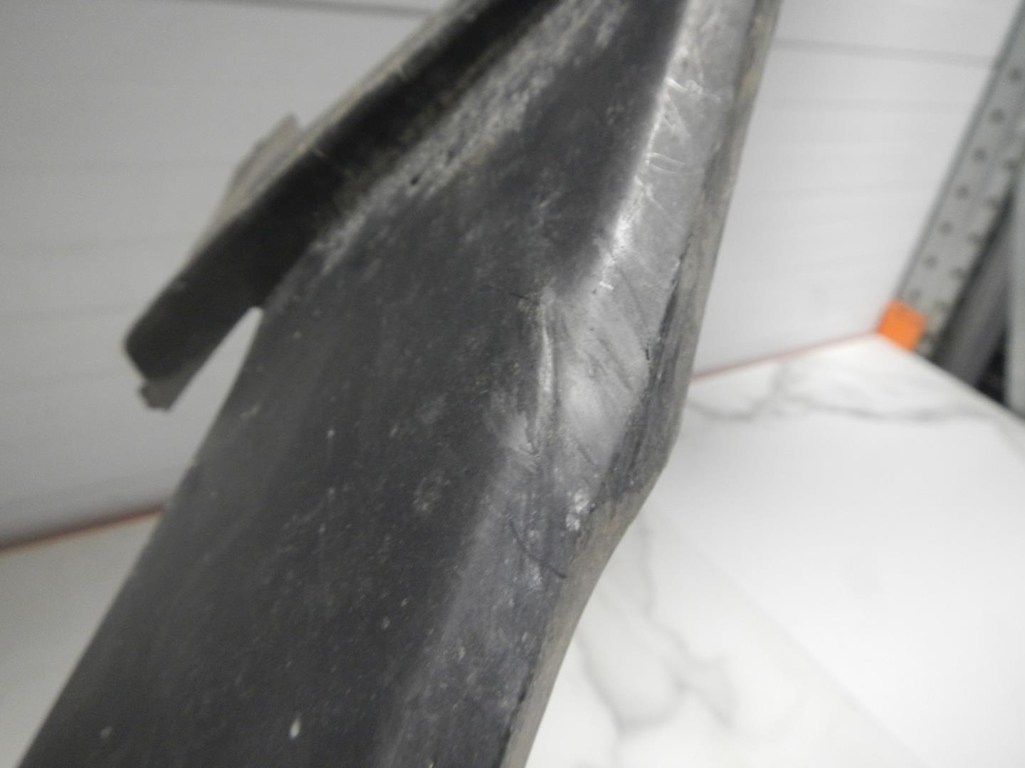 Накладка переднего бампера правая