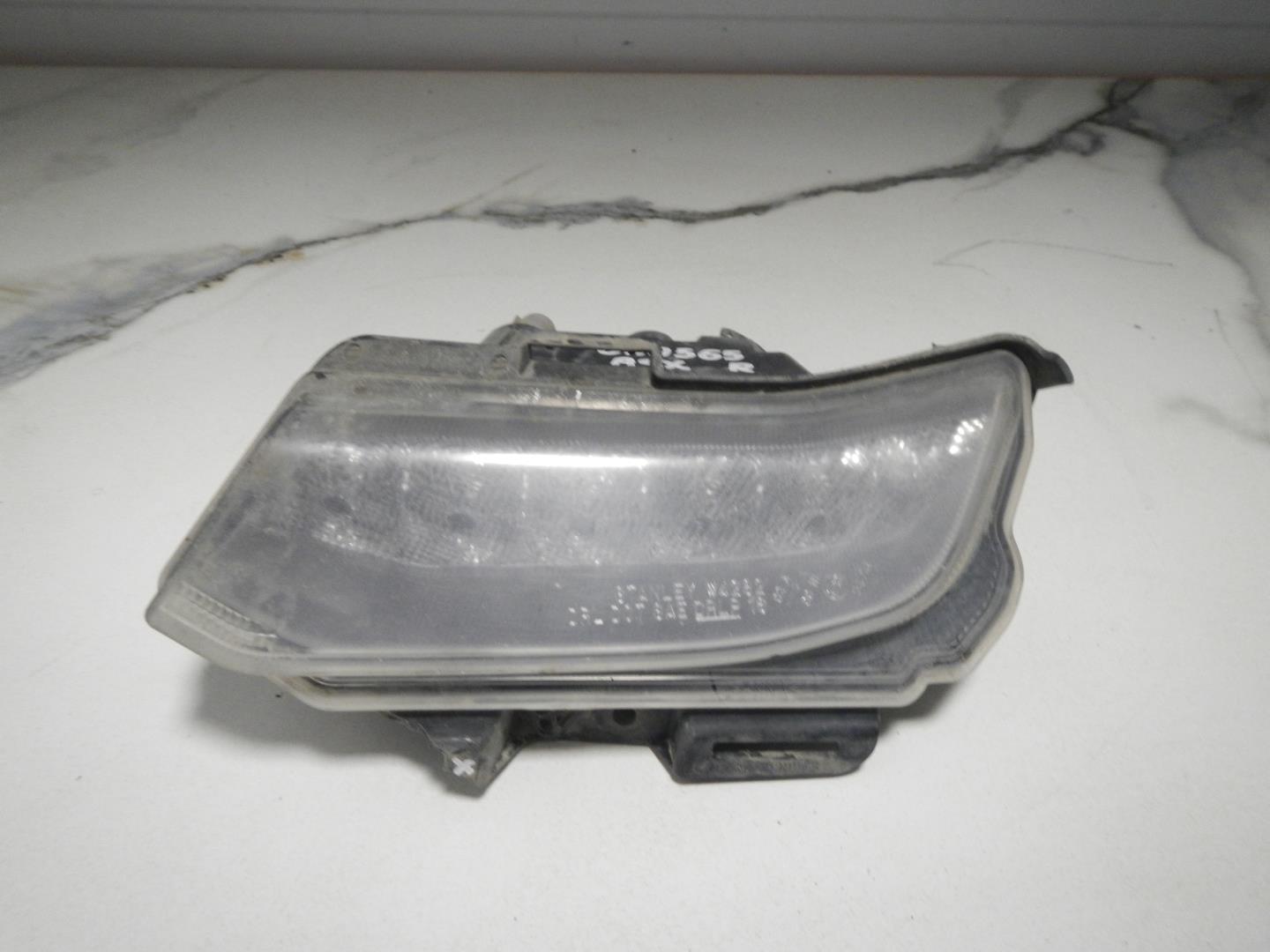 Фара дневного света левая (ходовые огни)