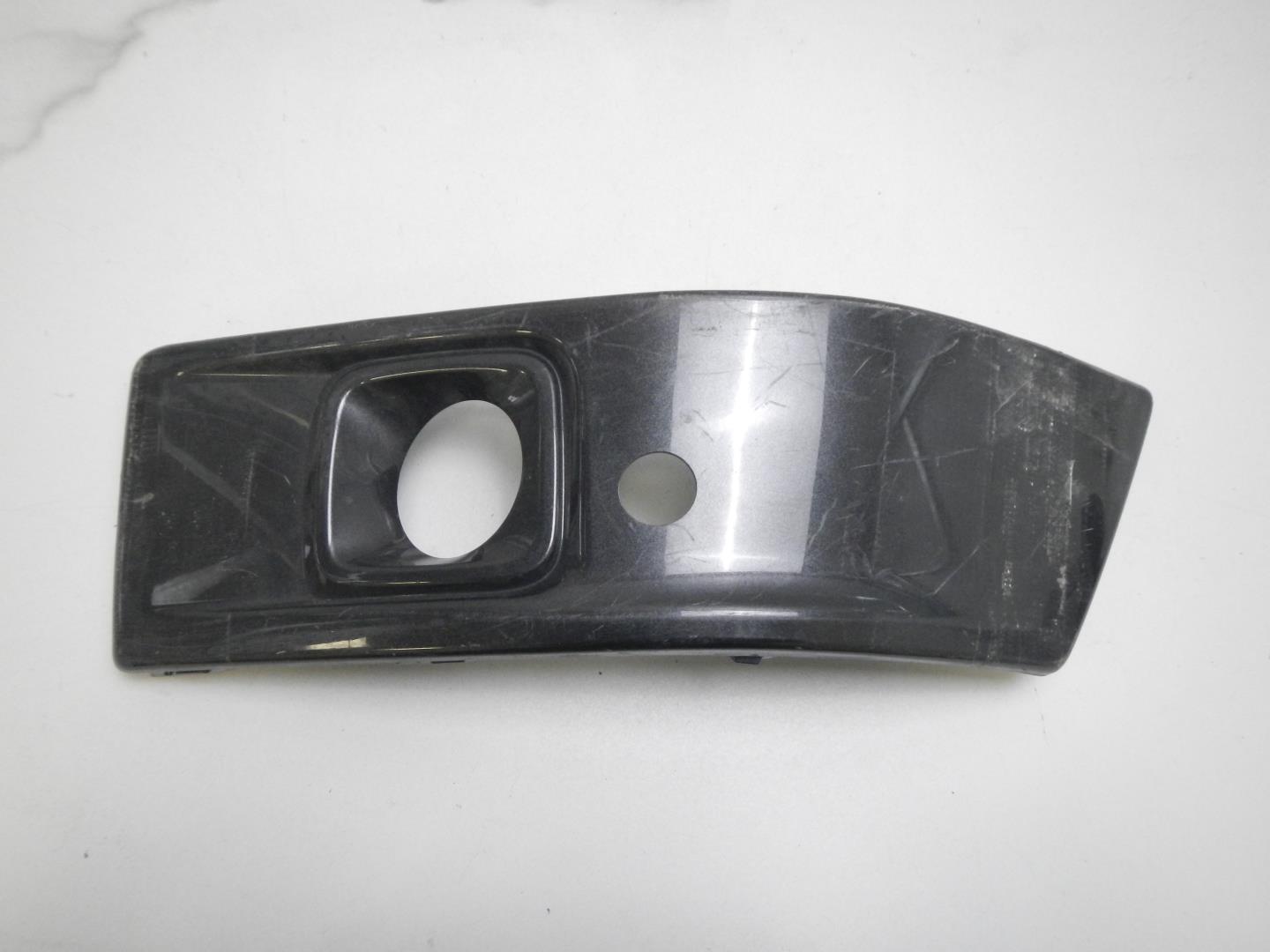 Решетка в бампер левая