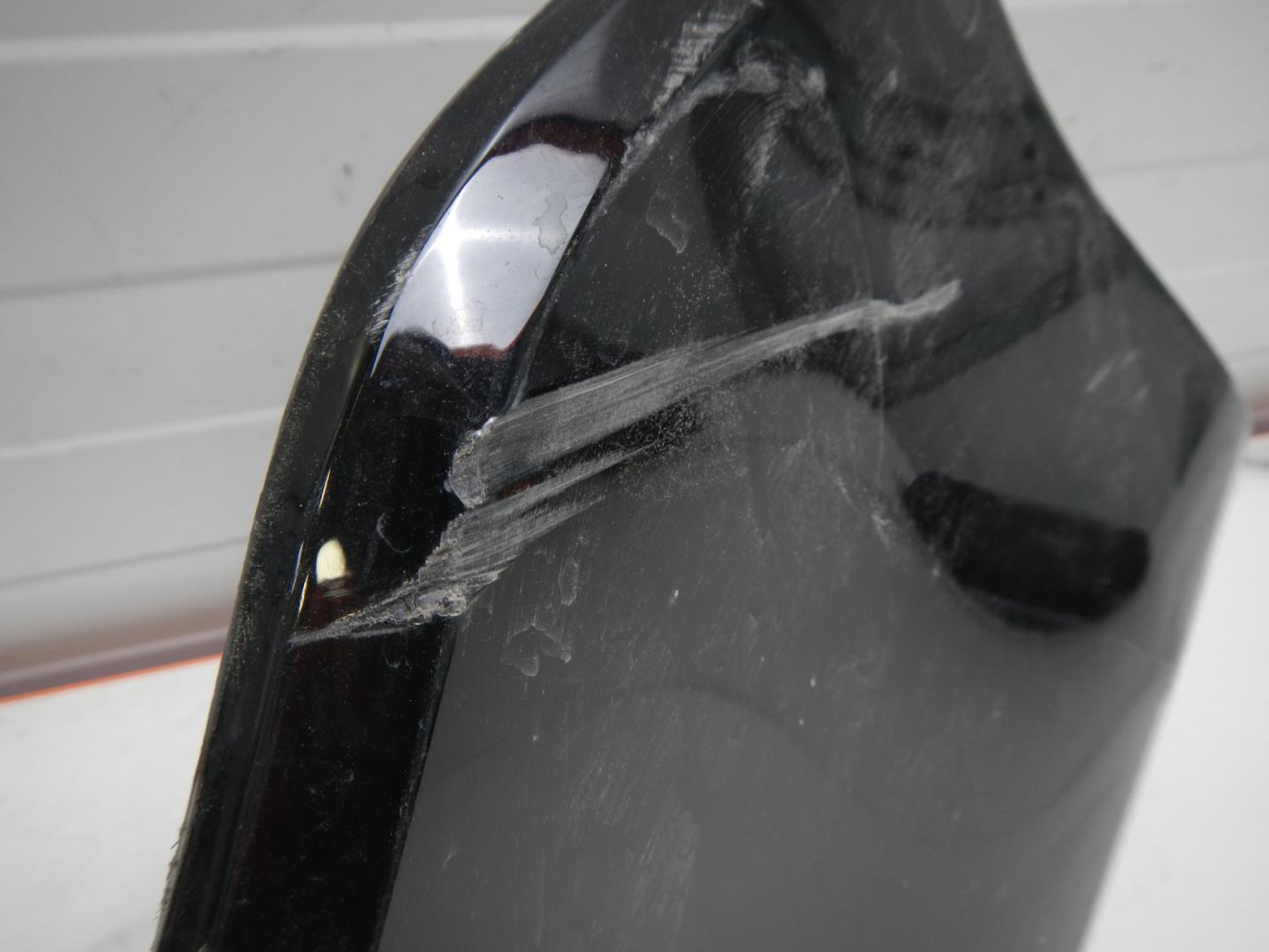 Накладка переднего бампера левая