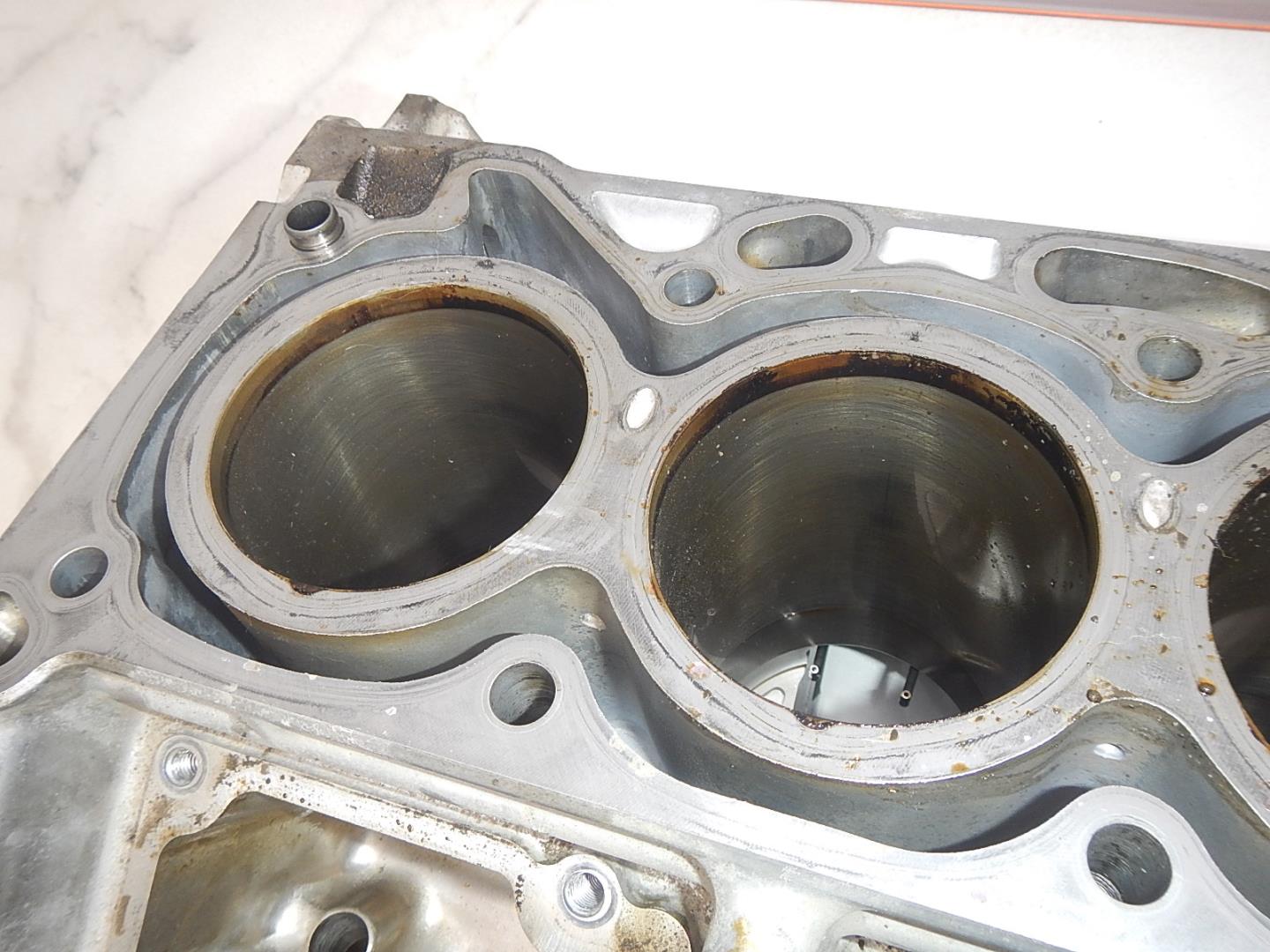 Блок двигателя