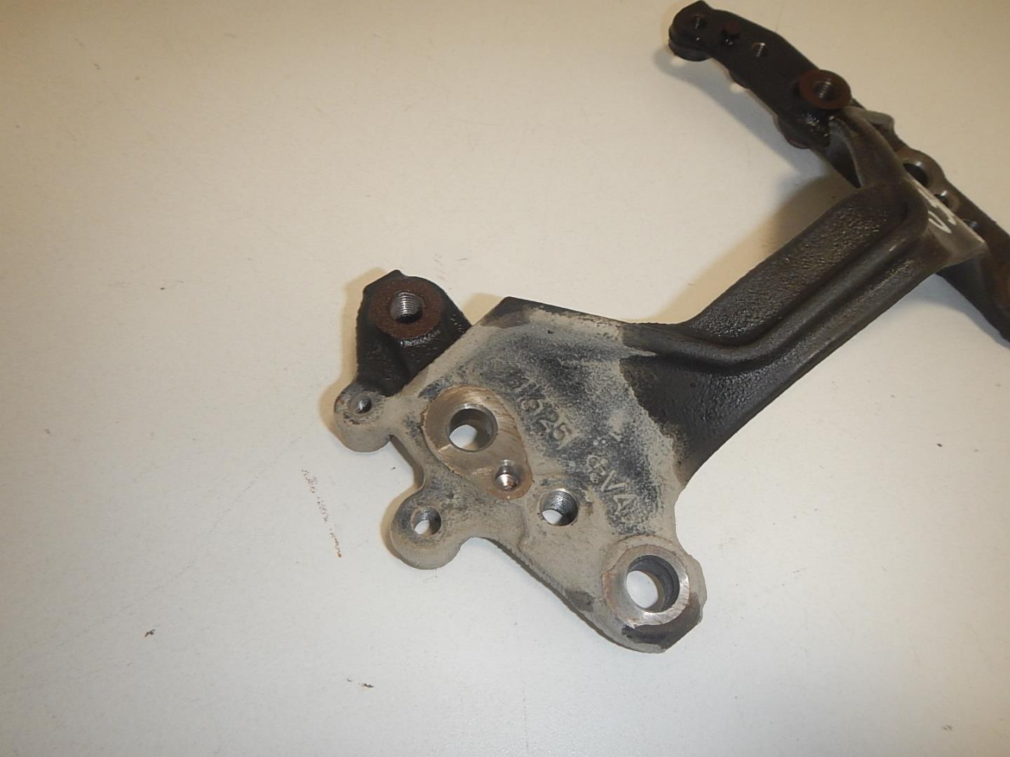 Кронштейн генератора