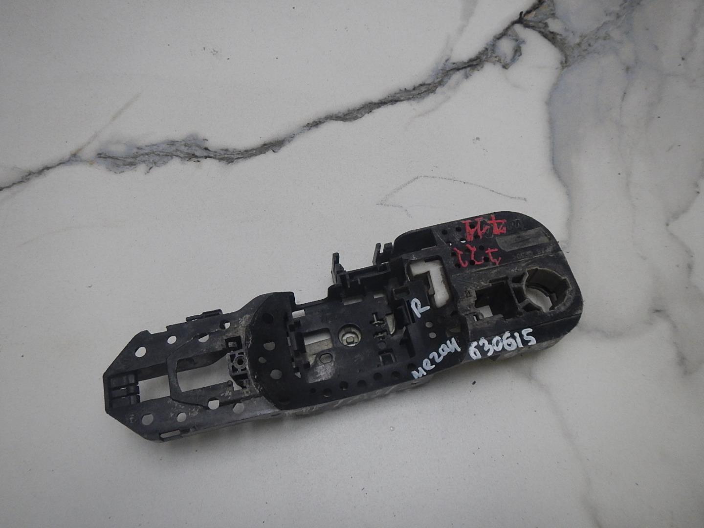 Кронштейн ручки