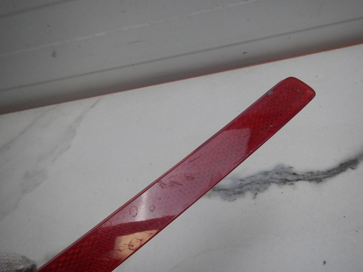 Отражатель в бампер задний правый