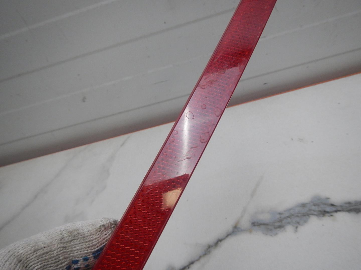 Отражатель в бампер задний правый