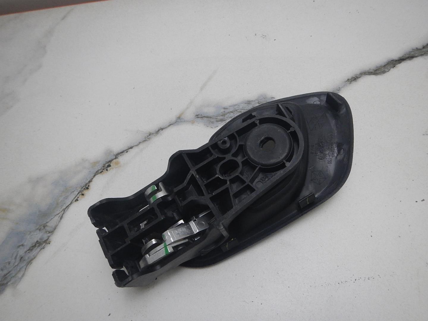 Ручка двери внутренняя правая