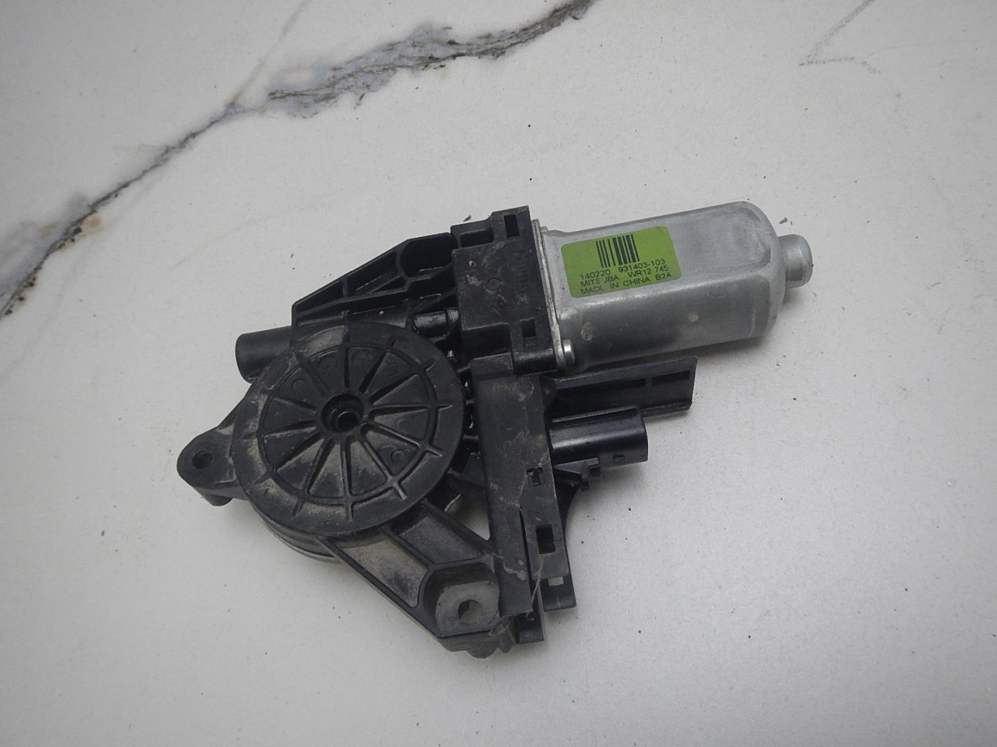 Моторчик стеклоподъемника