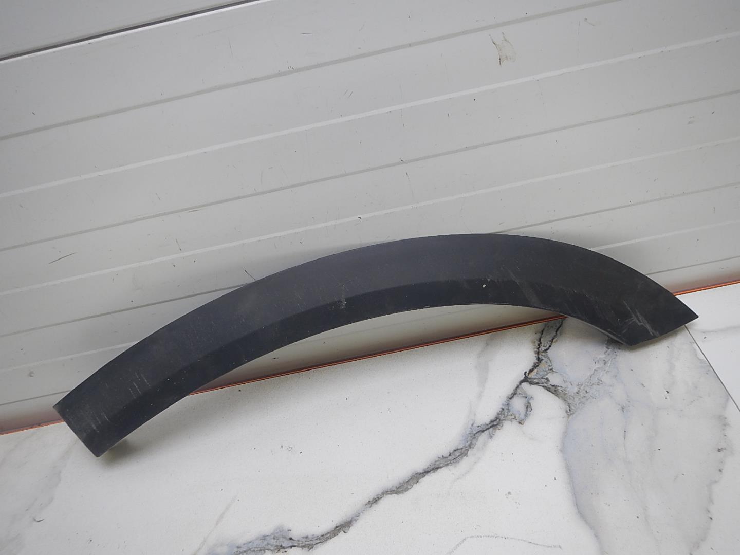 Накладка двери задней левой