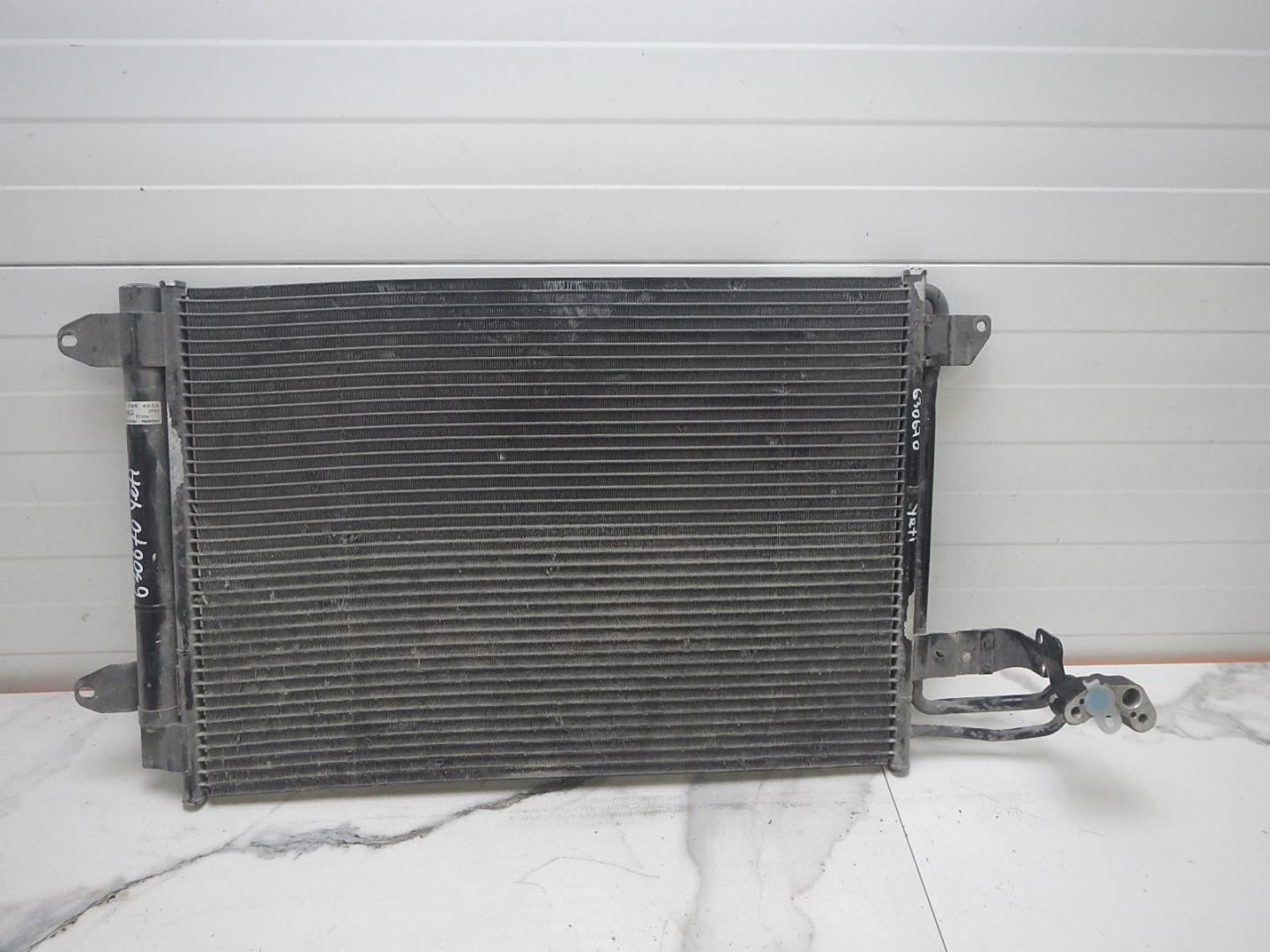 Радиатор кондиционера / конденсер