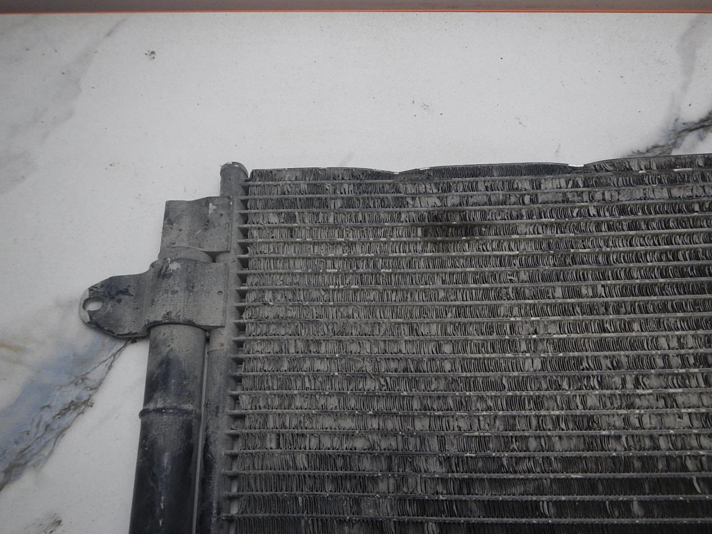 Радиатор кондиционера / конденсер