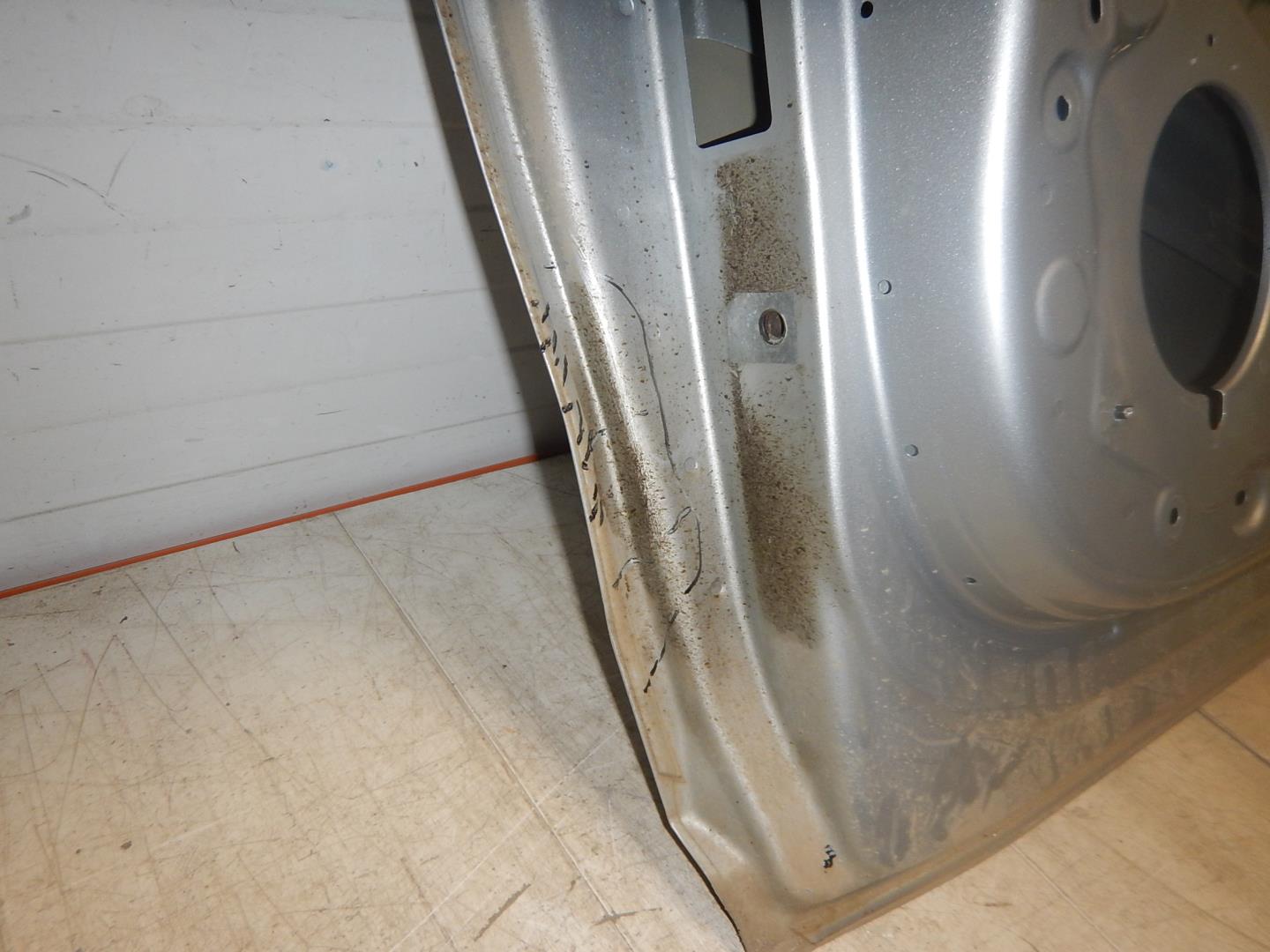 Дверь передняя правая