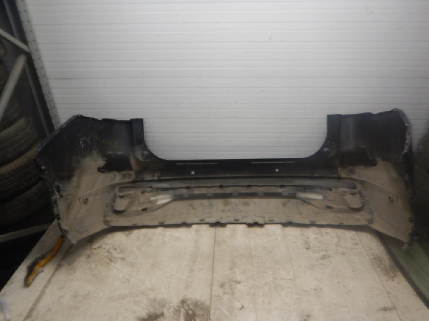 Бампер задний