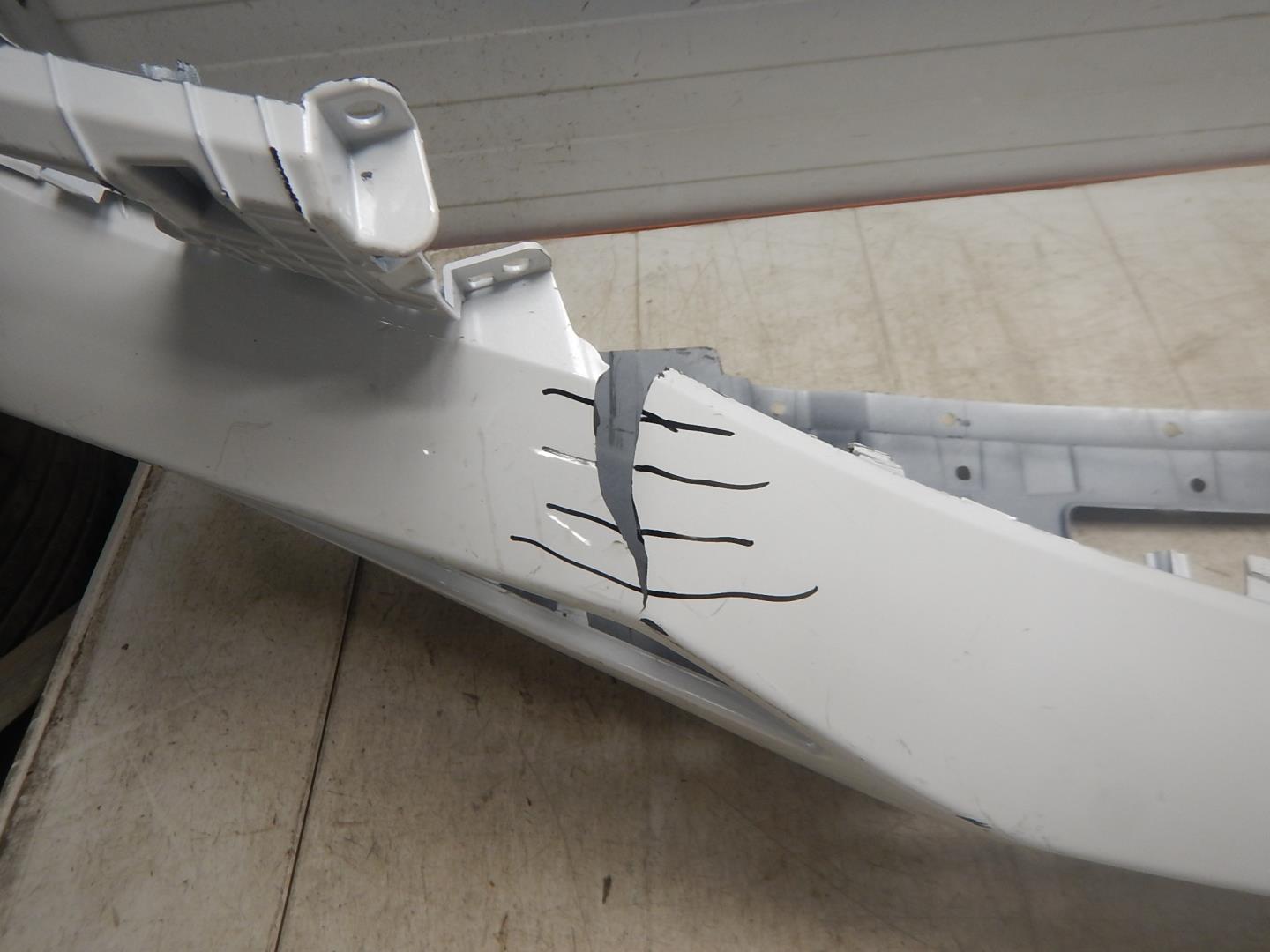 Бампер передний