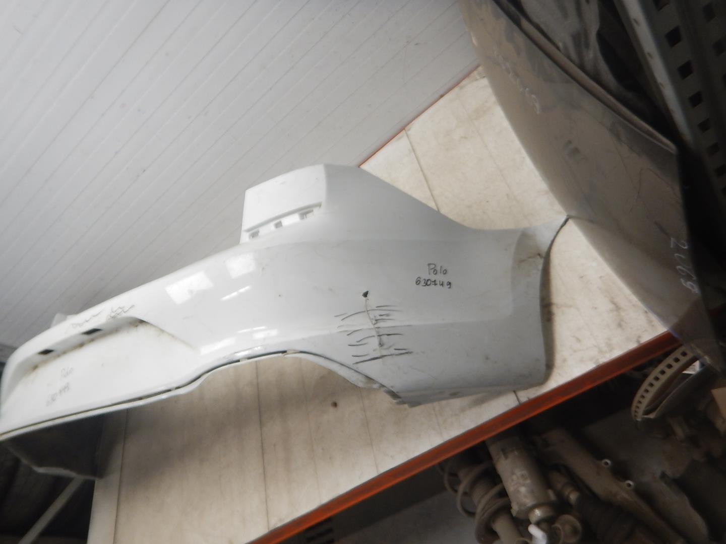 Бампер задний