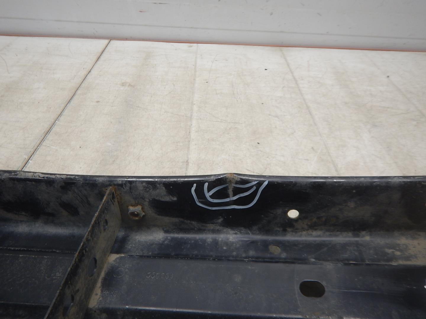 Усилитель заднего бампера