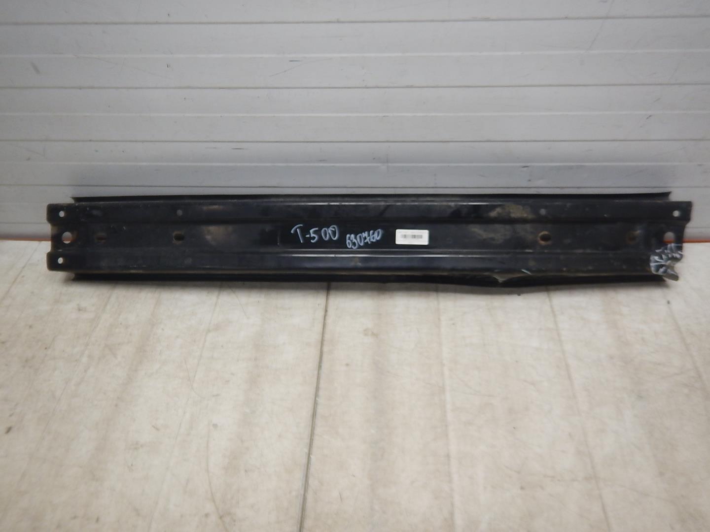 Усилитель заднего бампера