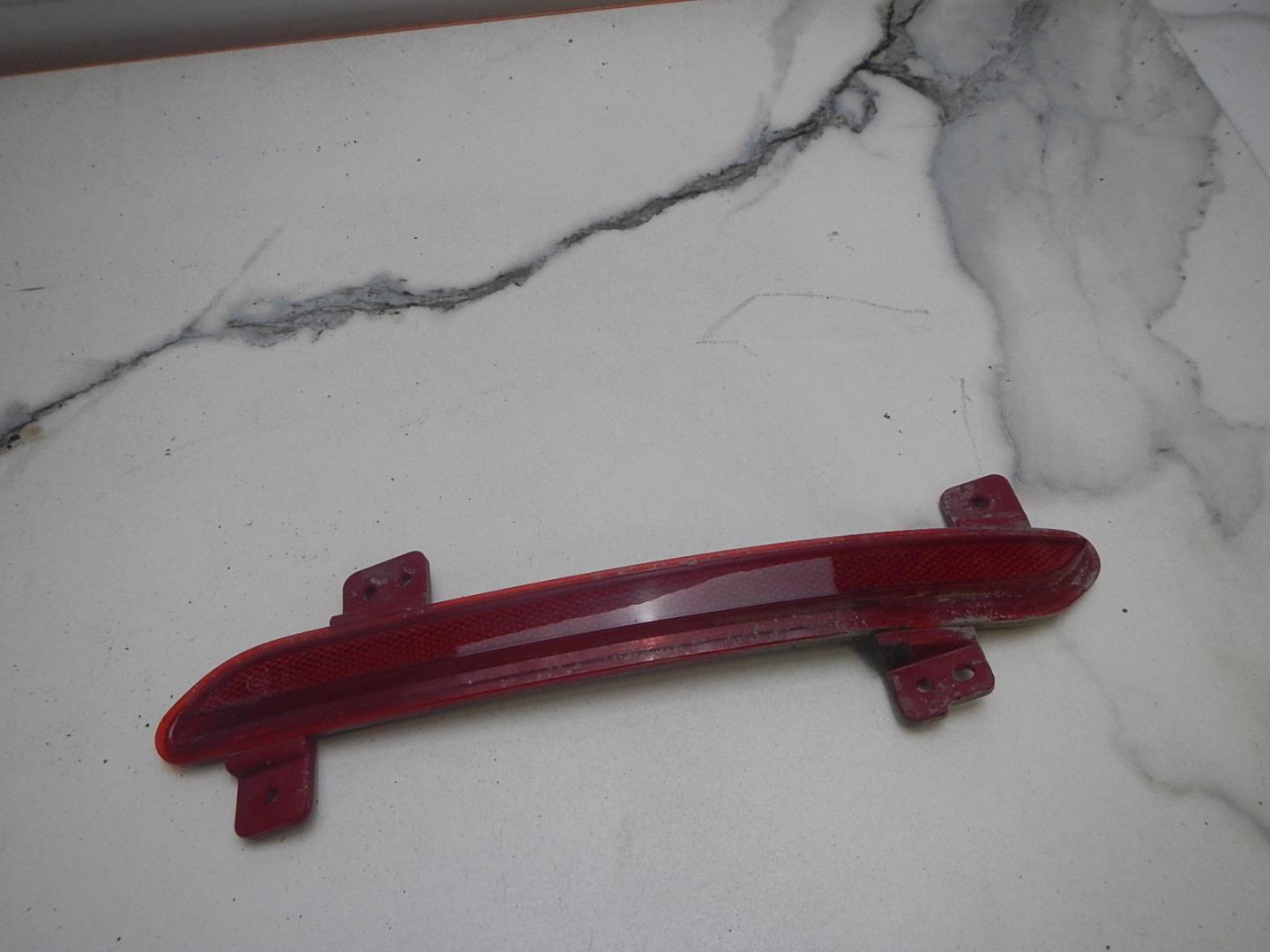 Отражатель в бампер задний правый