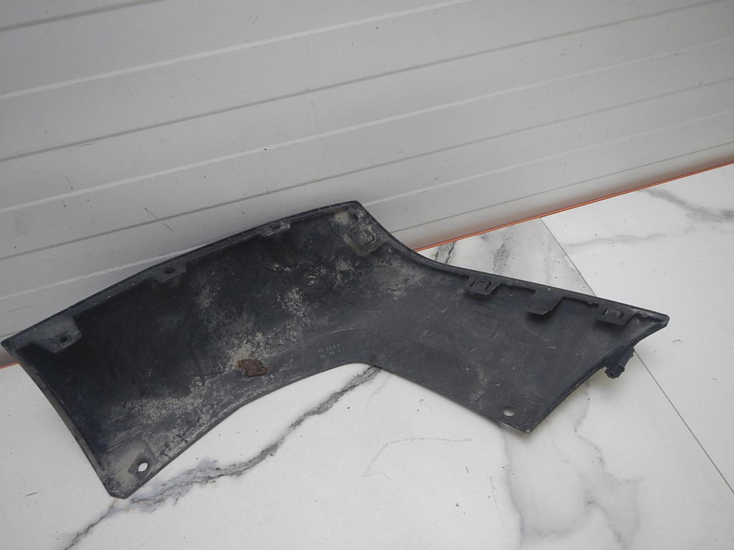 Накладка заднего бампера правая