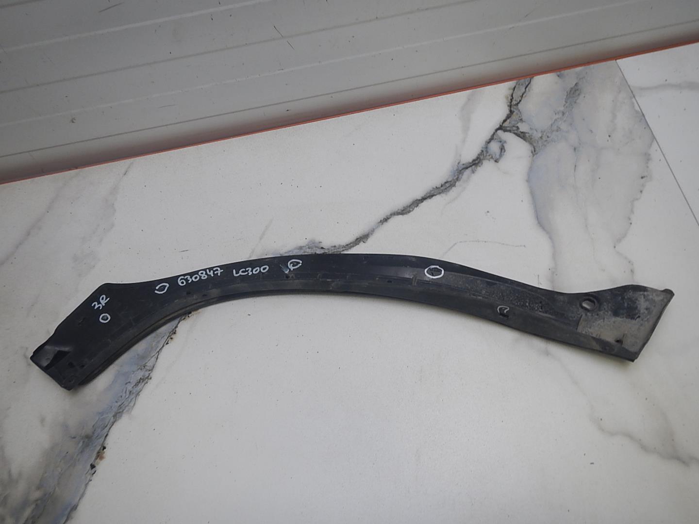 Накладка двери задней правой